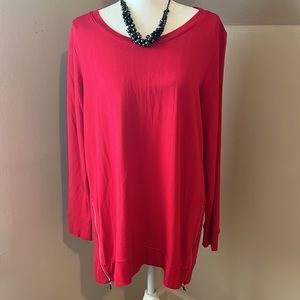 Chico’s Zynergy NWT red long sleeve tunic with silver zippers. Chicos 2 Large.